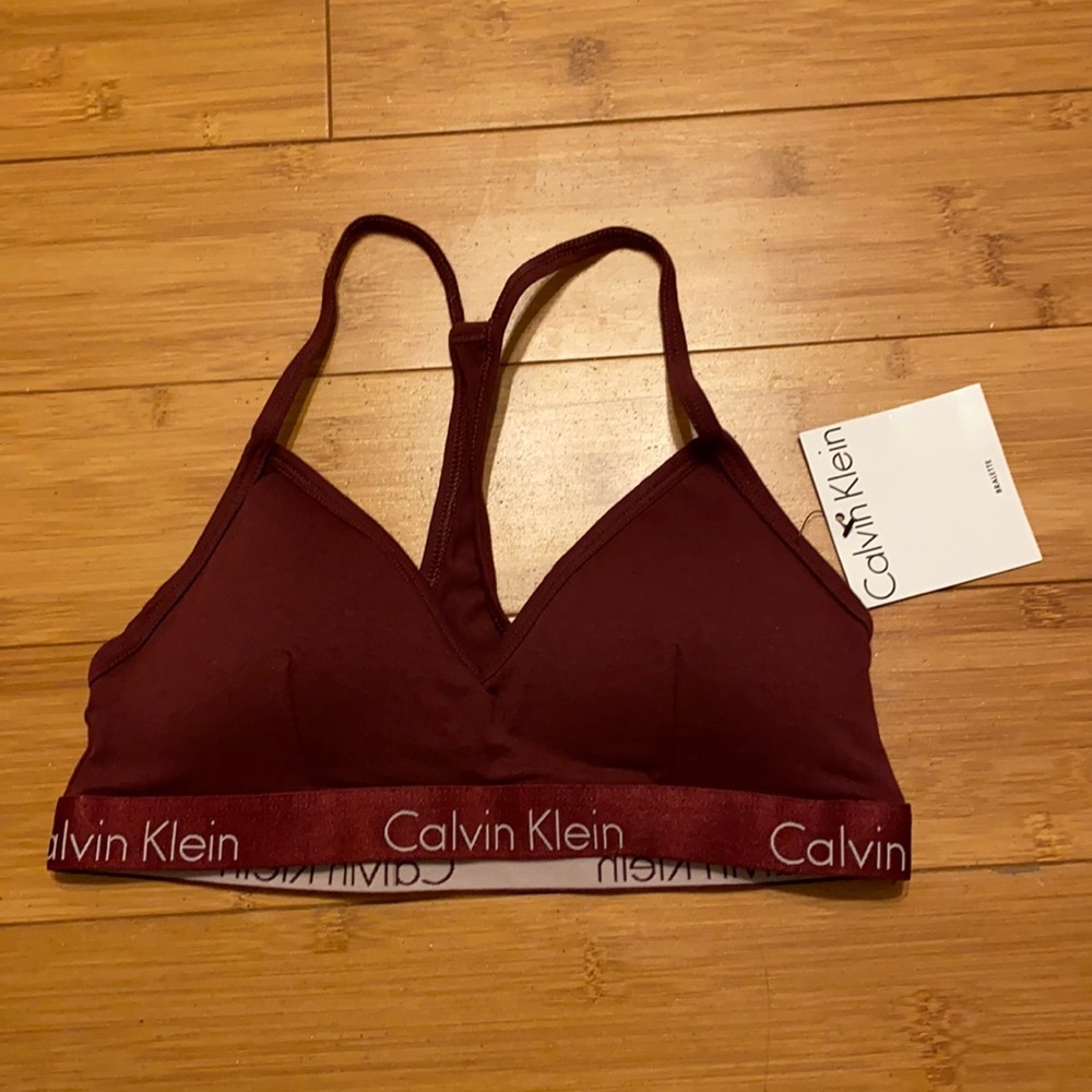 CALVIN KLEIN NWT BRALETTE